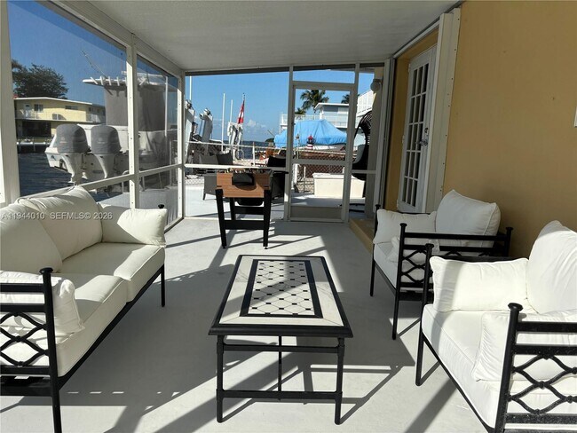 Foto del edificio - 235 Anne Bonny Dr