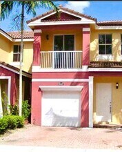 Building Photo - 2227 Shoma Dr