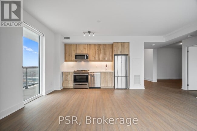 Building Photo - 195 Deerfield Rd