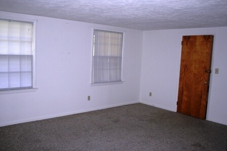Building Photo - 2 Bedroom apartment in great location!