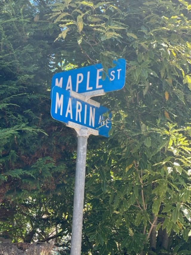 Building Photo - 418 Maple St
