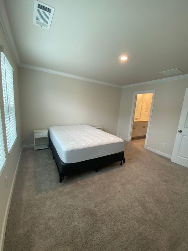 Building Photo - 7116 Bryce Ave