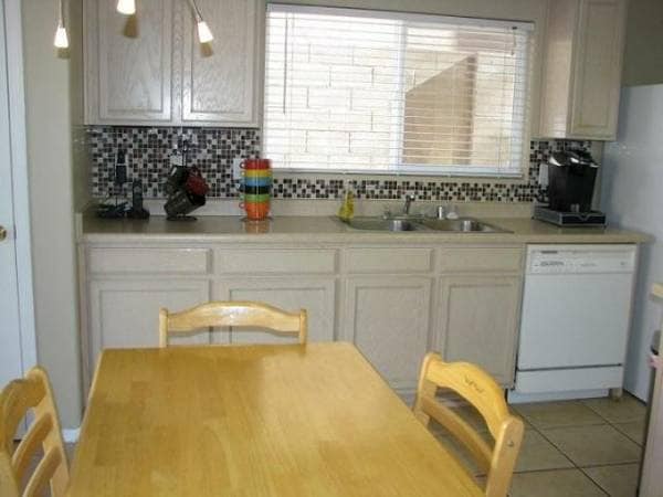 Foto del edificio - 12419 Fountain Hill Ln NE