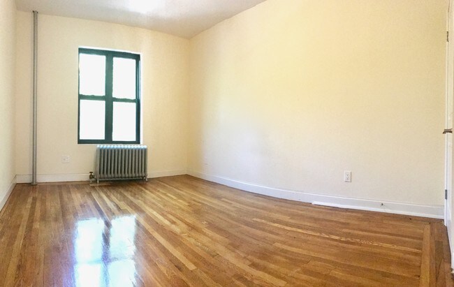 Foto del edificio - 115 Parkside Ave