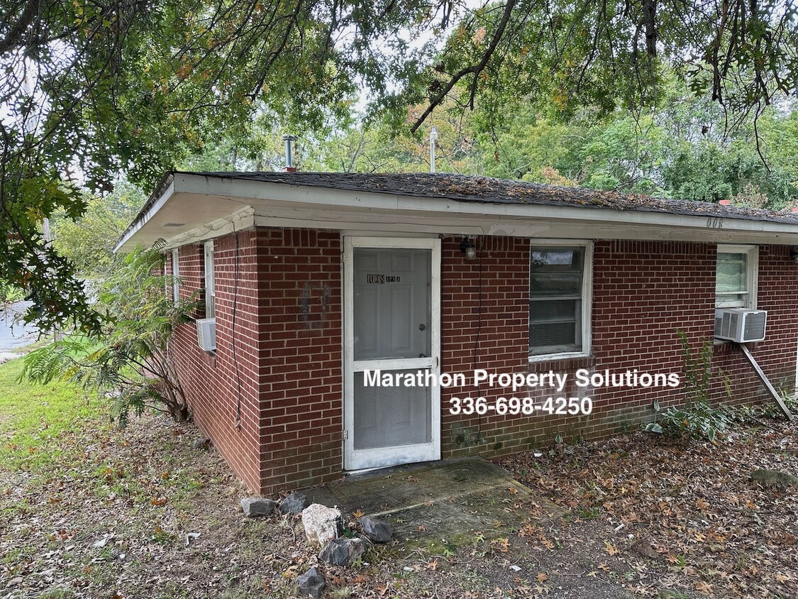 Primary Photo - 1008 Anderson Pl