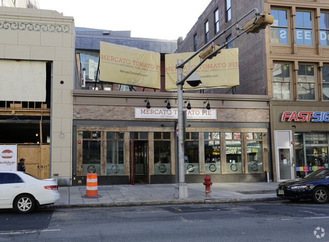 Building Photo - The Madison at Rock Plaza Lofts