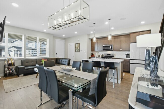 Foto del edificio - 6364 N Elmira Wy