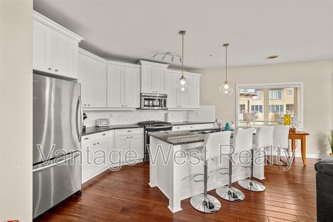Building Photo - 4305-4038 Pritchard Dr