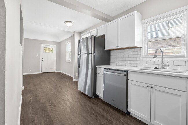 Foto del edificio - 1312 Pagel Ave