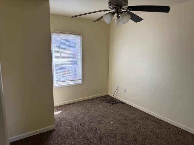 Foto del edificio - 413 N 6th Ave