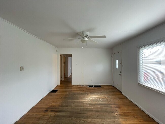 Building Photo - 203 Hessel Blvd