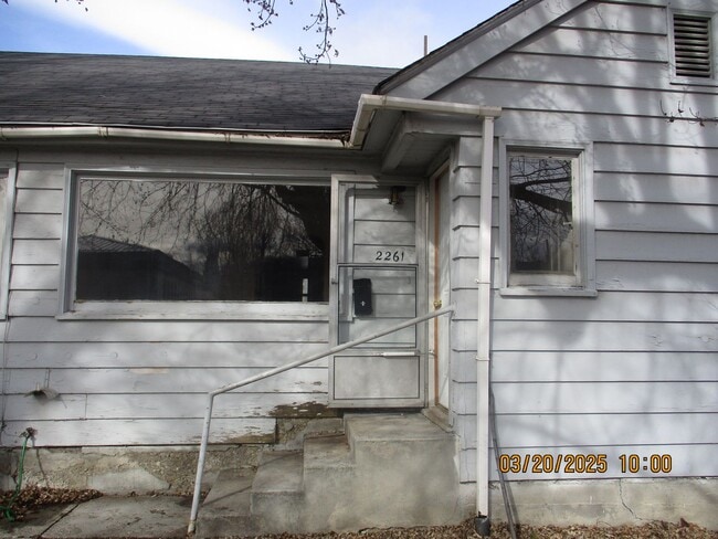 Building Photo - 1 Bedroom Duplex