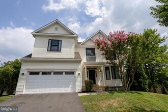 Building Photo - 1411 Campbell Ct NE