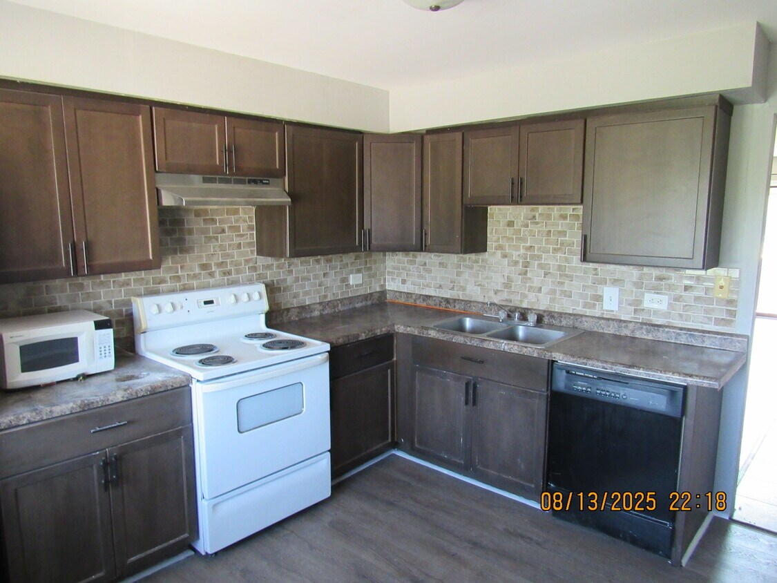 Foto principal - 7713 Woodward Ave