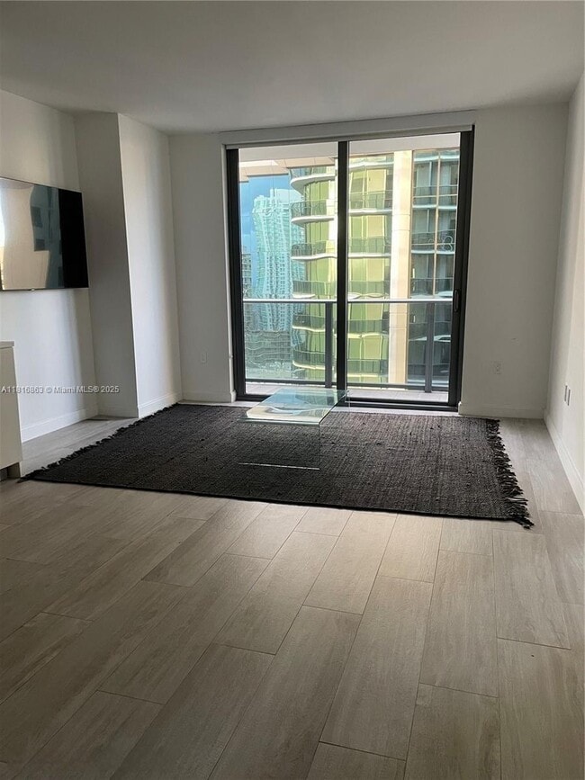 Foto del edificio - 55 SW 9th St
