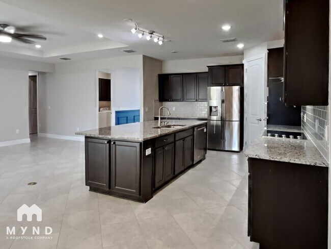 Building Photo - 10705 Green Harvest Dr.