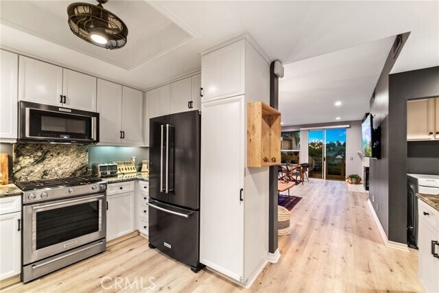 Building Photo - 30902 Club House Dr