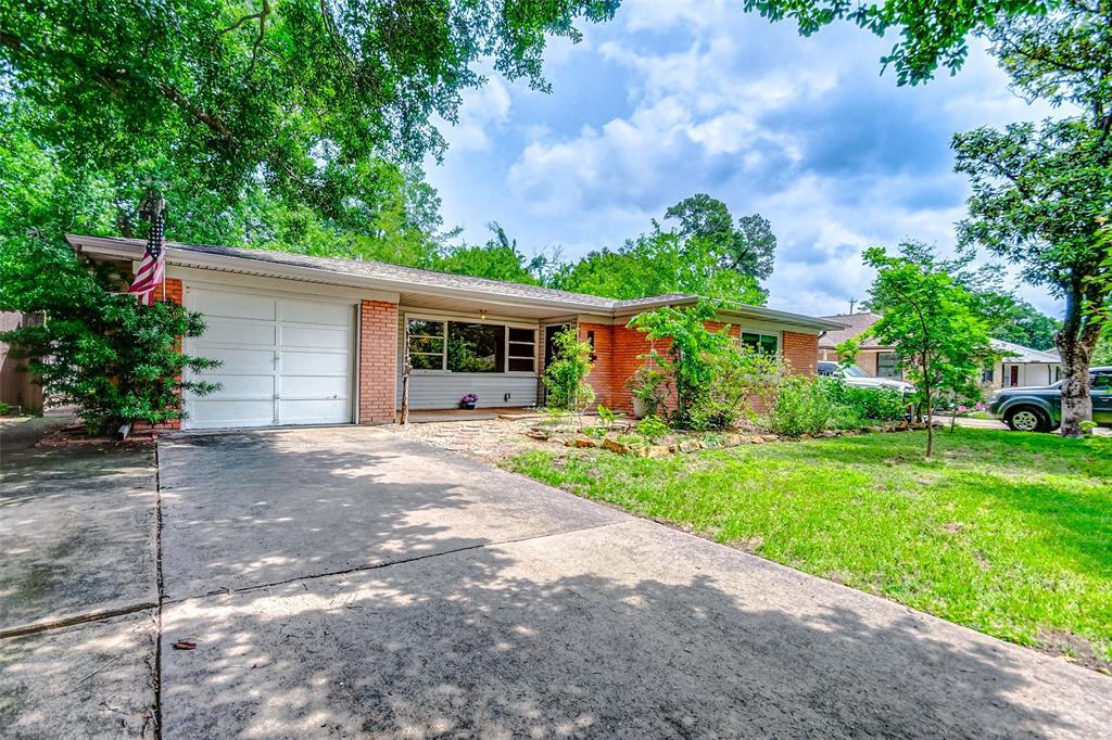 Foto principal - 515 Azaleadell Dr