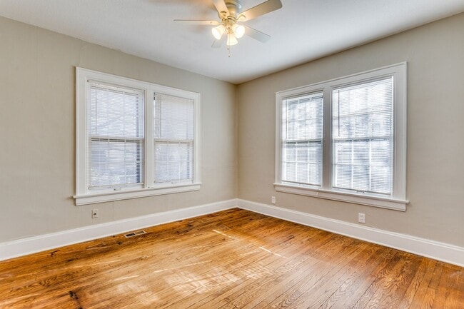 Foto del edificio - Charming 3BR in College Hill – Pet Friendly & Move-In Ready!