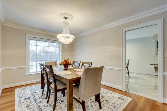 Building Photo - 9504 Sheffield Rd