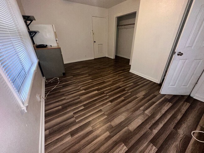 Foto del edificio - 611 S 25th St