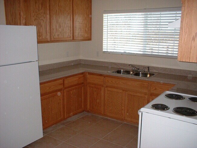 Foto del edificio - REDUCED!! 2 Bedroom 1 Bath Country Property!