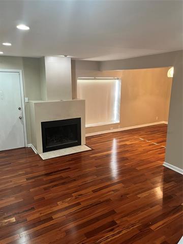 Foto del edificio - 4425 Travis St