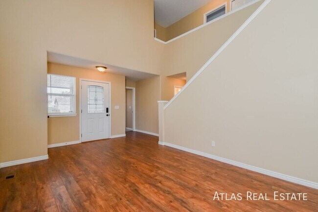 Foto del edificio - 2115 Hibbard Ln