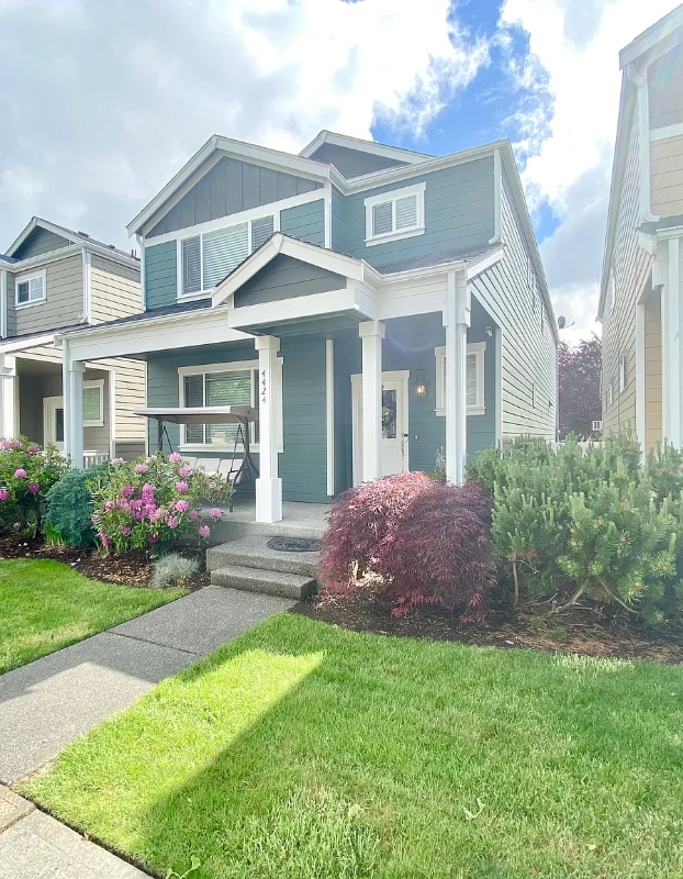 Building Photo - 4424 Edgewater Blvd NE