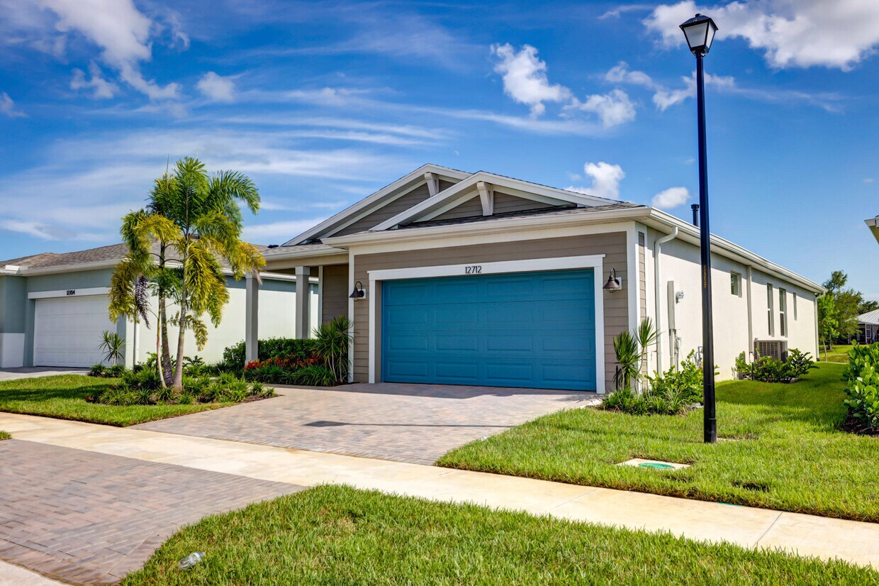 Foto principal - 12712 SW Eleanor Dr