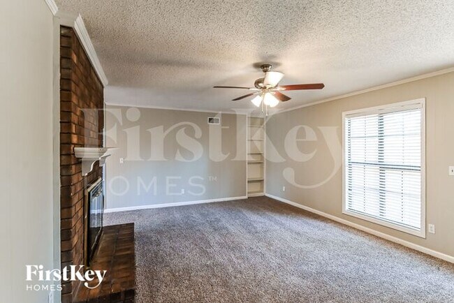 Building Photo - 5962 Hickory Leaf Dr