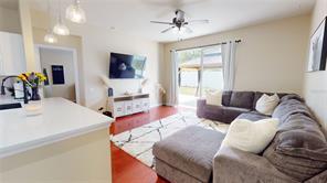 Building Photo - 14823 Wake Robin Dr