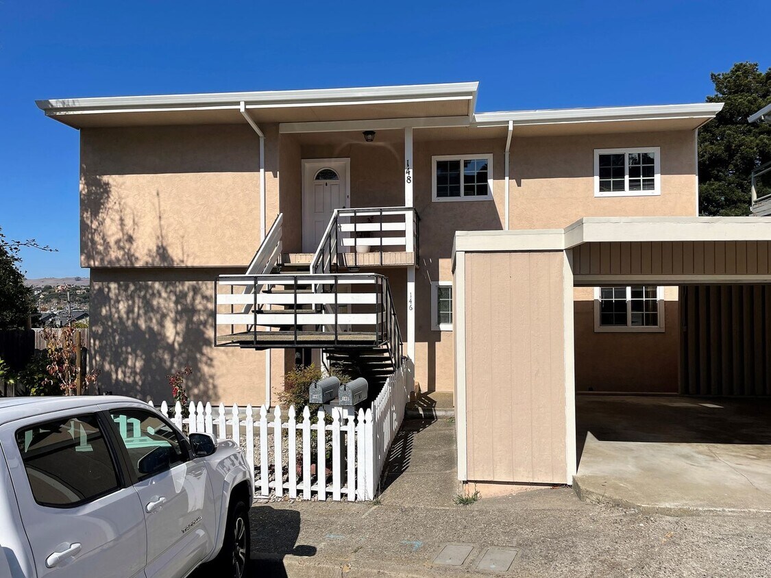 Beautiful 3 bedroom, 2 bathroom home in du... - Beautiful 3 bedroom, 2 bathroom home in du...