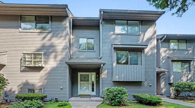 Building Photo - 250 Conestoga Way