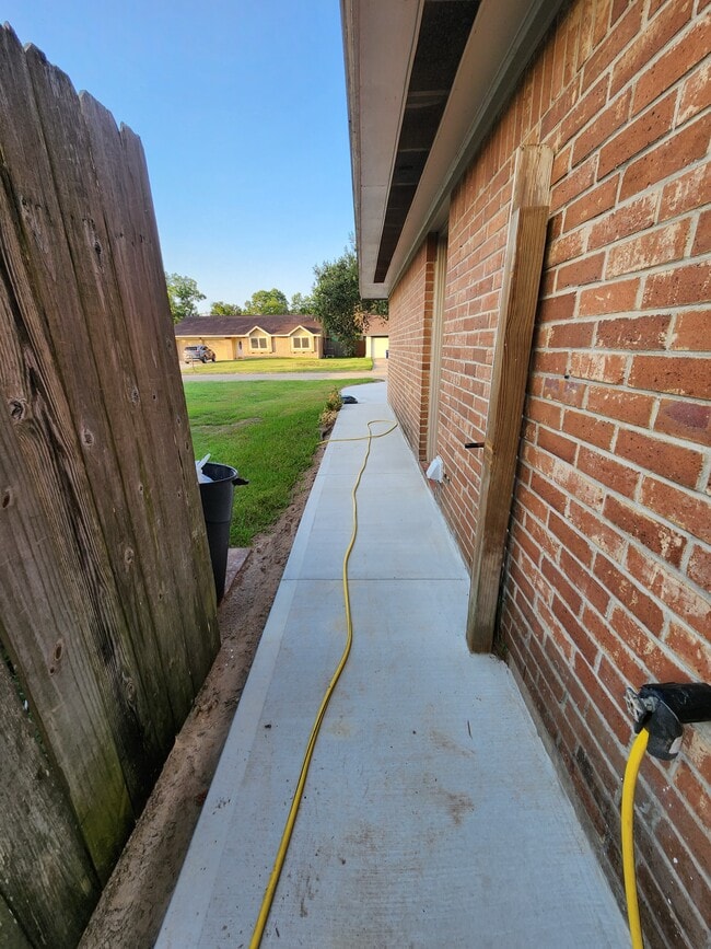 Foto del edificio - 405 Tiegs St