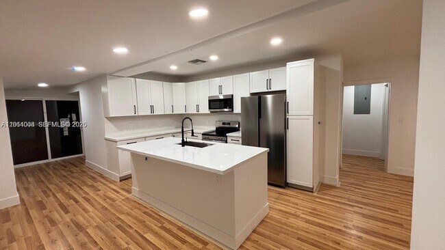 Foto del edificio - 4147 NW 23rd Ct