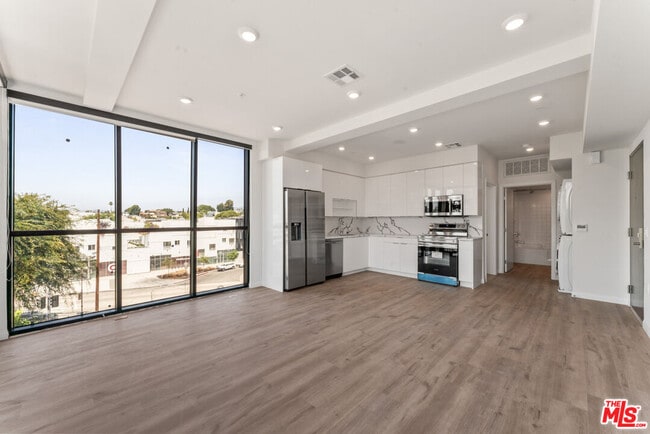 Foto del edificio - 3105 Bellevue Ave