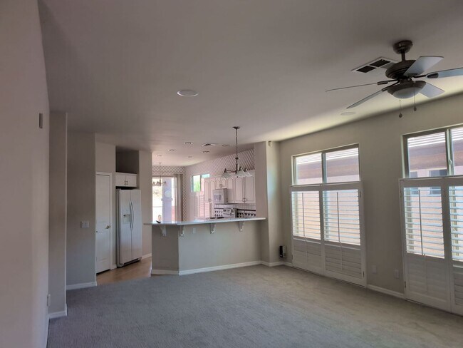 Building Photo - 2132 N Canyon Greens Cir