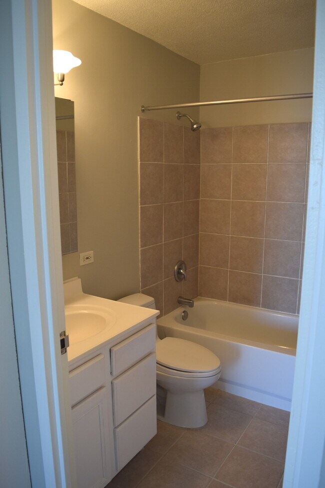 Foto del edificio - 2728 N Hampden Ct