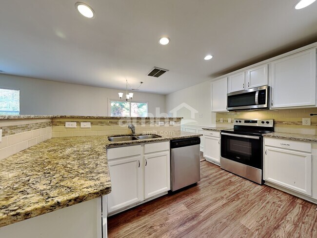 Foto del edificio - 193 Tysonridge Ct
