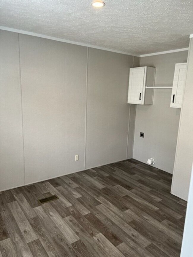 Foto del edificio - New 1 Bedroom 1 bathroom