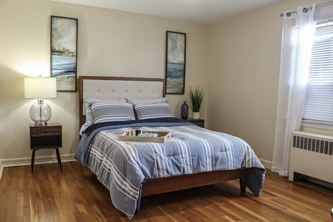 Bedroom - Danker Village Apartments