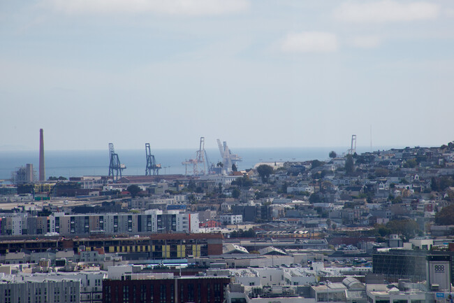 Building Photo - 1160 Mission St