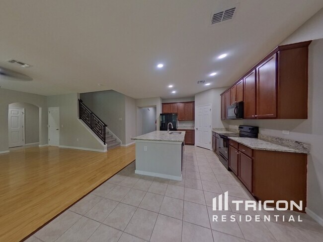 Foto del edificio - 5263 Villa Rosa Ave
