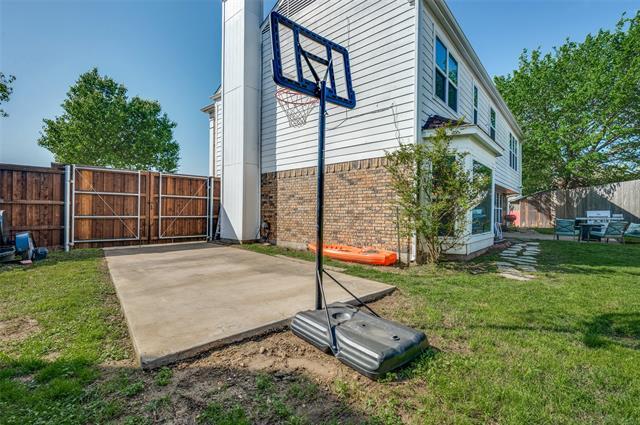 Foto del edificio - 3305 Oakdale Ct