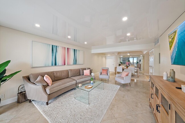 Foto del edificio - 3610 S Ocean Blvd