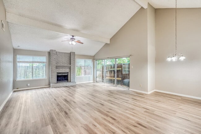 Building Photo - 12723 Ashford Knoll Dr