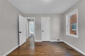 Building Photo - 2703 Hearthstone Rd Building Photo - 2703 Hearthstone Rd