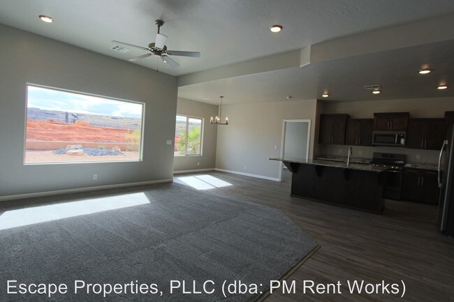Building Photo - 4 br, 2 bath House - 630 N. Sage Crest Dr