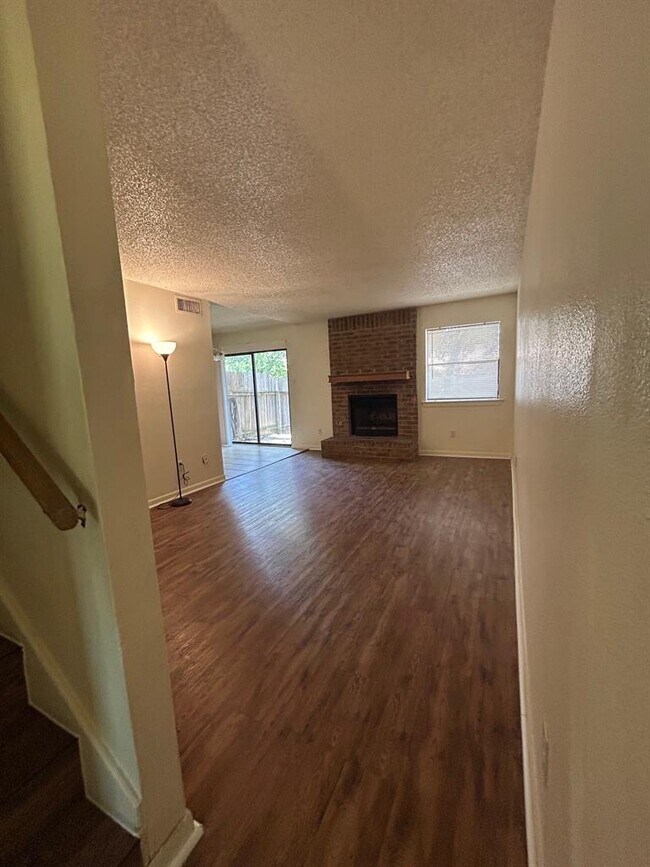 Foto del edificio - 2311 Whitlow Cove